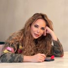 Érika Vélez es una presentadora y actriz manabita de 42 años.