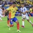 Argentina y Colombia disputan tiempos extras en Miami.