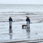 El petróleo afectó gran parte del turismo en la playa Las Palmas.