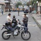 Agentes policiales recabaron aproximadamente seis indicios balísticos.