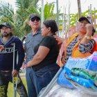 El gobernador de Esmeraldas participó en la entrega de kits.