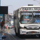 Los transportistas de buses urbanos de Guayaquil aseguran estar atravesando una crisis, por lo que buscan aumentar la tarifa del pasaje.
