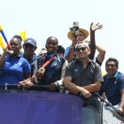 Caravana en homenaje a Kiara Rodríguez, medallista paralímpica.