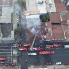 El Cuerpo de Bomberos intervino con un dron el siniestro.