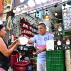 Rosa Cayambe se prepara para no quedarse en tinieblas ni morir de calor.