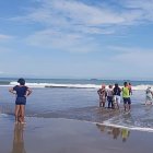 Familiares y amigos de la estudiante esperaban que aparezca el cuerpo.