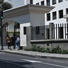 Estudiantes van temerosas a recibir clases. Algunas ya no quieren entrar a la cafetería luego de lo que sucedió.