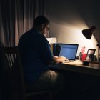 Los apagones continuarán en Ecuador durante octubre de 2024.