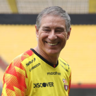 Ariel Holan fue anunciado en el estadio Monumental, tras la salida de Diego López