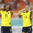 Jugadoras de Ecuador celebran uno de los cuatro goles en la victoria ante Nueva Zelanda en la Copa Mundial Femenina sub-17