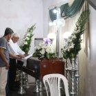 Este miércoles, familiares de Félix velaban su cadáver en la vivienda en donde residió, en el sur de Guayaquil.