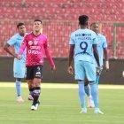 Quito, jueves 22 de octubre del 2024.
Por Copa Ecuador, semifinal de ida, Universidad Católica recibe a Independiente del Valle en el estadio Rodrigo Paz Delgado.
Fotos: Hamilton López / API