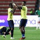 AMDEP526. LA PAZ (BOLIVIA), 12/10/2023.- Jugadores de Ecuador celebran al final hoy, de un partido de las Eliminatorias Sudamericanas para la Copa Mundial de Fútbol 2026 entre Bolivia y Ecuador en el estadio Hernando Siles en La Paz (Bolivia). EFE/ Luis Gandarillas