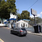 Los cuerpos fueron trasladados al Centro Forense de Quito, donde se confirmaría la causa de muerte de las víctimas.