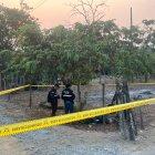 Al parecer, al hombre le dispararon cuando conducía la motocicleta.