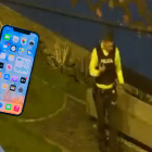 El Ecu911 coordinó la devolución de un celular olvidado en Cuenca.