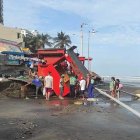 Este es uno de los daños causados por el oleaje en las costas de Manabí.