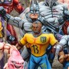 El muñeco de Enner Valencia es de los más ofrecidos en la calle 6 de Marzo, al sur de Guayaquil.