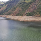 El embalse de Mazar ha aumentado su caudal considerablemente.