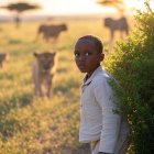 Ilustración sobre el niño que pudo sobrevivir a 5 días en un lugar lleno de leones.