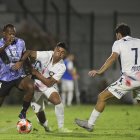 Los rayados igualaron sin goles ante San Lorenzo y cayeron en la definición por penales.