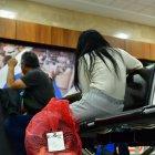 Algunos deportados, sin familiares esperándolos, no sabían qué hacer tras su llegada.