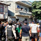 Las muertes y las explosiones mantienen a los habitantes de Playas en vilo