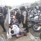 La Policía detuvo a 19 sujetos tras varios operativos.