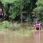 En Muisne, los pobladores deben 'nadar' para trasladarse.