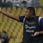 Juan Carlos 'Pechón' León, entrenador ecuatoriano de Libertad.