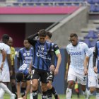 Los rostros de los jugadores de Independiente del Valle mostraron el malestar luego de ser empatados al último minuto por Universidad Católica