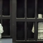 Un robot flexible alterna entre estado sólido y líquido para superar obstáculos