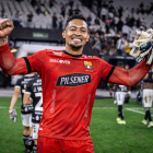 José Contreras destacó con sus atajadas en Barcelona, luego de clasificar contra Corinthians en Copa Libertadores