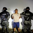 Alias Topo fue detenido con un arma de fuego, en su casa, en Joya de los Sachas, Orellana.