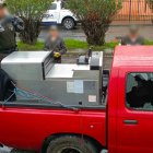 Los sujetos se movilizaban en esta camioneta cuando fueron abatidos en La Villaflora, sur de Quito.