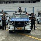 Las camionetas están completamente equipadas para combatir la inseguridad, aseguró el mininstro del Interior