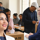 Luisa González y Daniel Noboa disputan la presidencia de Ecuador.