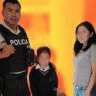 La madre de la niña tiene 32 años.