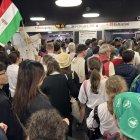 Metro abarrotado por jóvenes que participaron en el Jubileo de los Adolescentes.