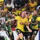 Octavio Rivero (c) es la carta de gol que tiene Barcelona en la Copa Libertadores