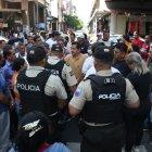 El atentado se produjo la noche del jueves. Policías dialogaron con los comerciantes este viernes.