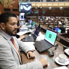 Otto Vera (PSC) fue el encargado de presentar la terna en el Pleno.