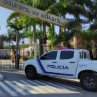La Policía investiga el crimen dentro de cementerio privado.