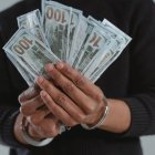 Unidad financiera ecuatoriana reporta US$600M en operaciones inusuales