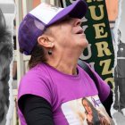 La madre de la víctima gritaba afuera de la Unidad Judicial de la Mujer y pedía justicia