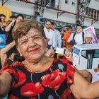 La entrega se realiza en más de 15 puntos entre locales comerciales y paraderos.