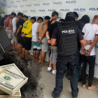 Cuatro extranjeros están en el grupo de sospechosos detenidos.