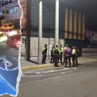 Los sujetos en moto arrojaron la granada y huyeron por la calle Logroño, norte de Quito.