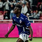 El delantero Alejandro Cabeza fue autor del 2-2 final en el partido entre Liga de Quito y Deportivo Cuenca.