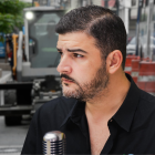 El alcalde de Guayaquil, Aquiles Álvarez, exige a Petroecuador reanudar la producción de asfalto para evitar la paralización de obras municipales.